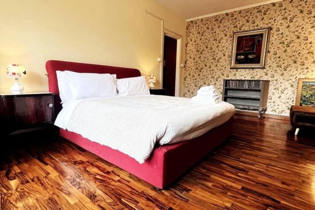 Apartment 129 Gallery's @ Vatican